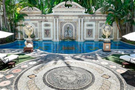 casa de versace en miami|gianni's at versace mansion.